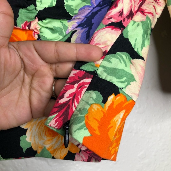 Zara Floral Crop Top - Picture 6 of 9